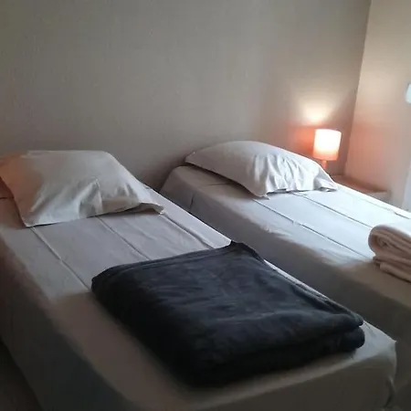 アパート T2 Centre Ville, Wifi, Parking ベジエ