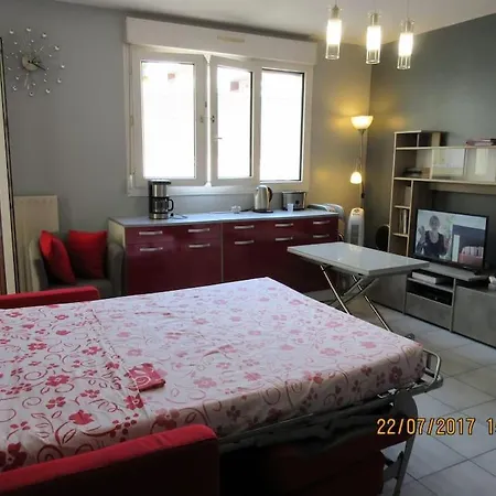 T2 Centre Ville, Wifi, Parking * Béziers